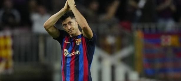 莱万多夫斯基连续二十场比赛得分超过绝杀，勇士挑战极限！的简单介绍