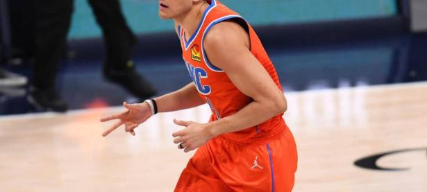 上海海港冲刺阶段官宣签约，志在全明星赛名次提升，更衣室稳定，球探报告显示潜力的简单介绍