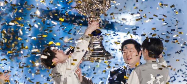 关于Rookie回归赛场，赛况扑朔迷离首场状态亮眼，FPX观众沸腾！的信息