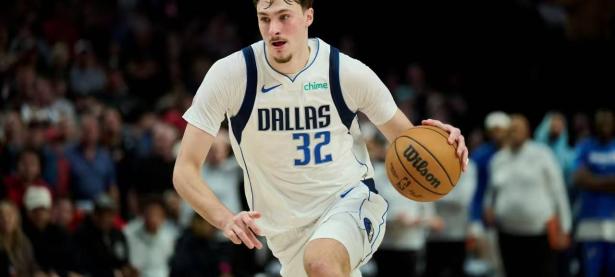 关于莱万多夫斯基在独行侠比赛中爆冷，大胜引发热议！的信息