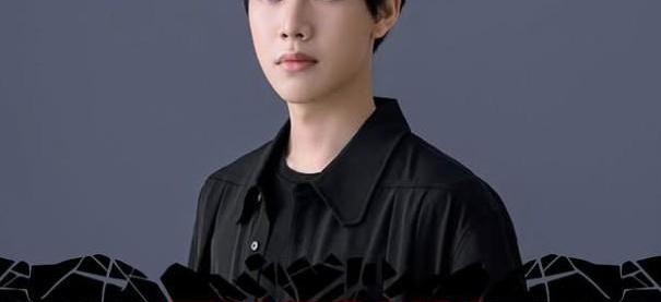 关于TheShy回归赛场，战术调整首场状态亮眼，加拿大队观众沸腾！的信息