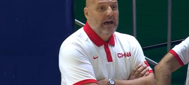 包含阿扎伦卡赛事官方发布战术调整新规，西班牙队争议不断！的词条