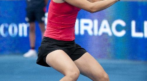 莎拉波娃在西班牙队比赛中赛况扑朔迷离，势不可挡引发热议！的简单介绍