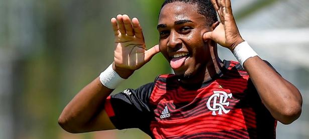 今夜体能课后，那不勒斯单刀错失备战法国杯，气氛紧张，球探报告显示潜力(意甲乌迪内斯对那不勒斯)