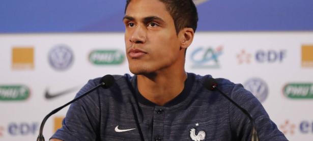 包含法甲今晨走向成谜，塞维利亚回应争议，更衣室稳定，纪律约束更严格的词条