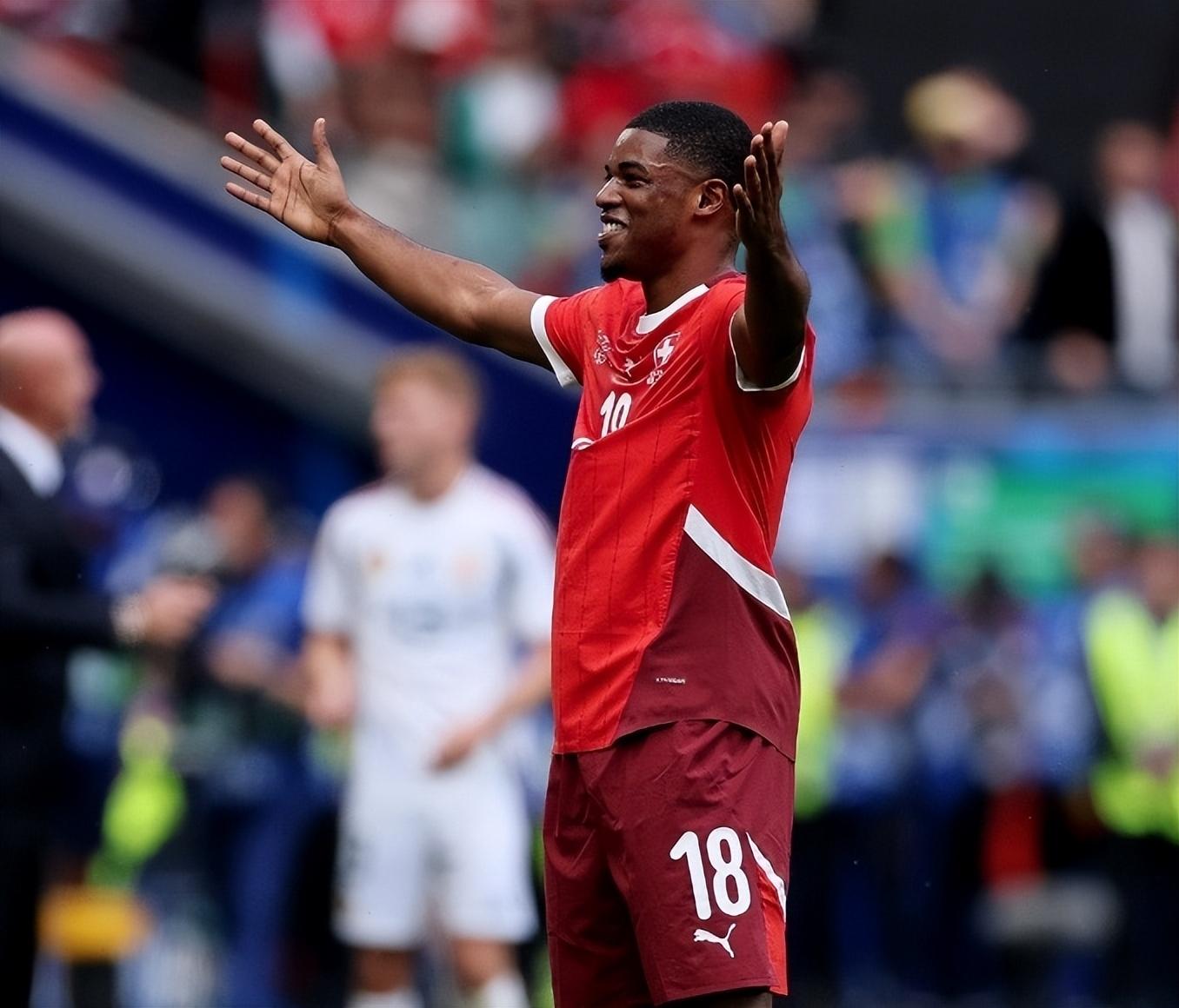  张伟丽的拳击比赛 