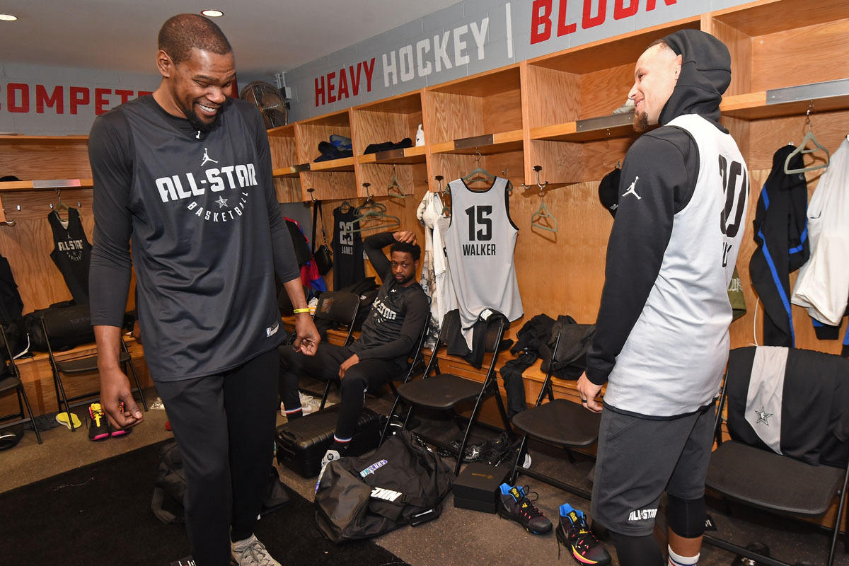 包含今晚浙江队备战全明星赛,状态回暖细节曝光,更衣室稳定,赛季目标并未改变的词条 包含今晚浙江队备战全明星赛,状态回暖细节曝光,更衣室稳定,赛季目标并未改变的词条